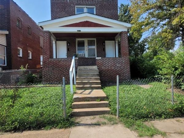 4710 Highland Avenue , St Louis, MO 63113