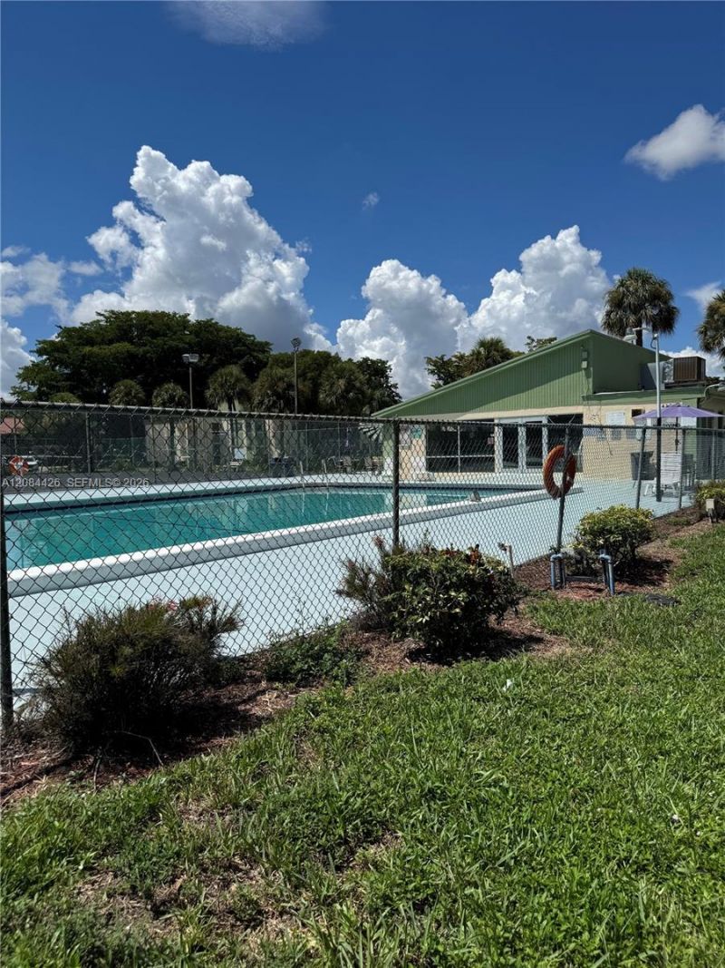 4153 NW 90th Ave , Unit 206, Coral Springs, FL 33065 Photo