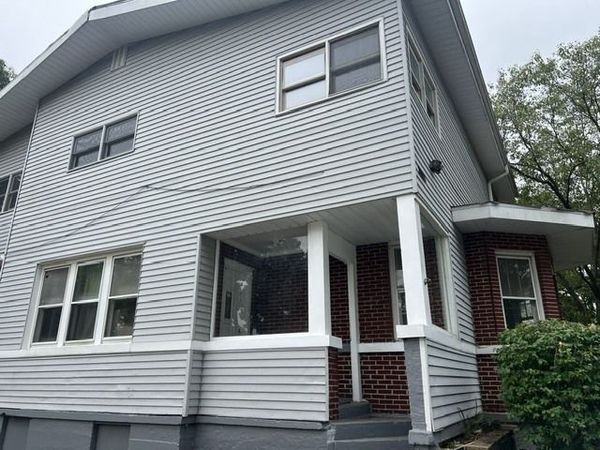 33827 N Oak Street , Grayslake, IL 60030