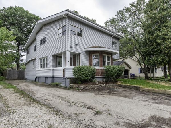 33827 N Oak Street , Grayslake, IL 60030