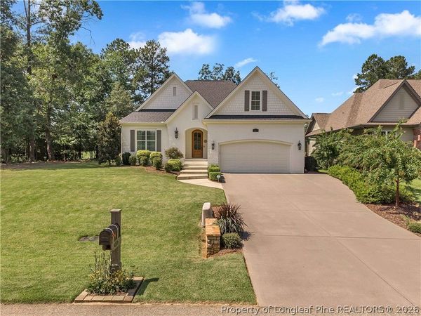 323 Bridgewater Drive , Sanford, NC 27330