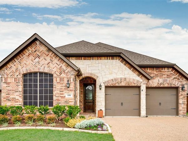 696 Dover Street, Fate, TX 75189