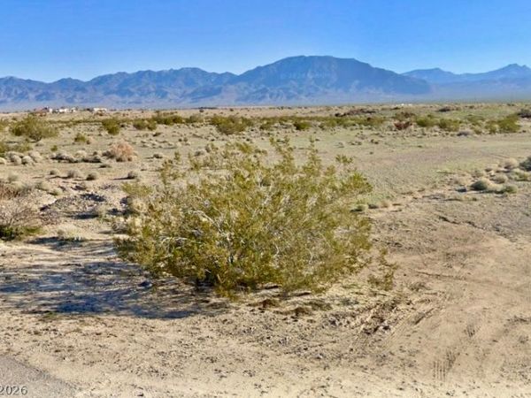 1150 E Nugget Circle , Pahrump, NV 89060