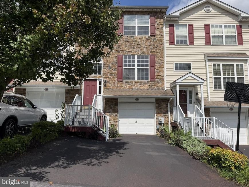 278 Yorktown Court, Malvern, PA 19355 Main Photo