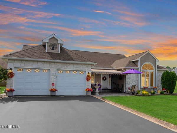 31 Swindon Court, Toms River, NJ 08757