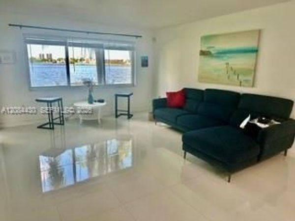 18901 NE 14th Ave , Unit 104, Miami, FL 33179