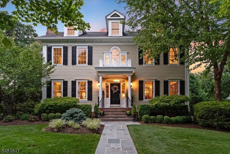 16 Sinclair Ter, Madison, NJ 07940 Main Photo