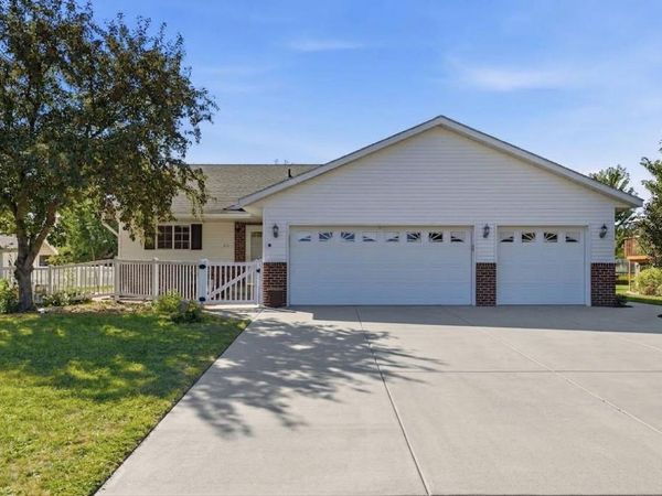 315 Barracuda Avenue NE, Avon, MN 56310