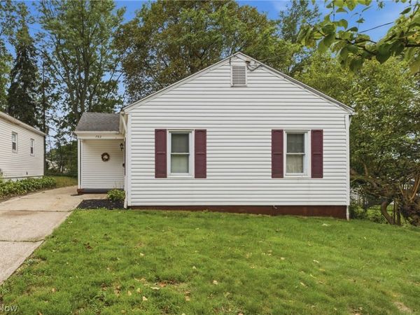 782 Saxon Avenue , Akron, OH 44314