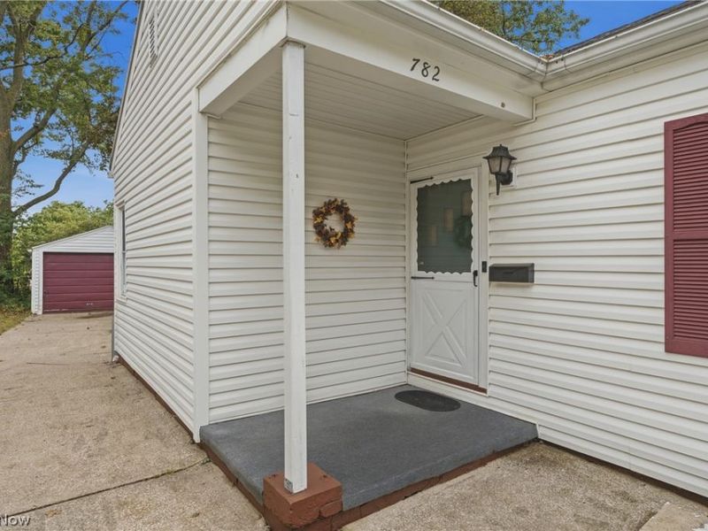 782 Saxon Avenue, Akron, OH 44314 Photo 3