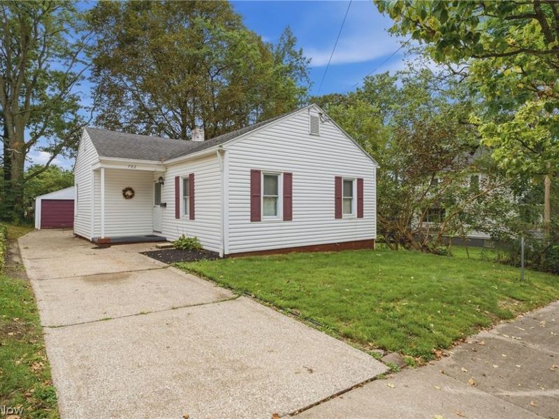 782 Saxon Avenue, Akron, OH 44314 Photo 31