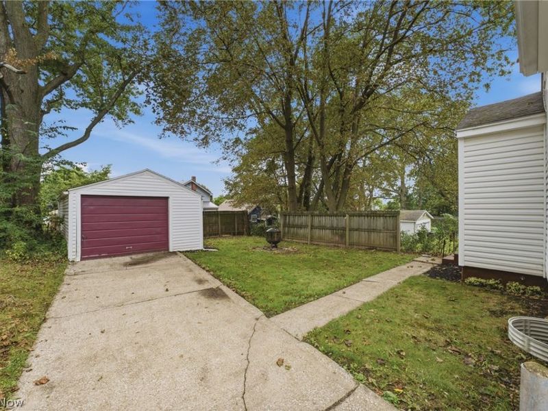 782 Saxon Avenue, Akron, OH 44314 Photo 4