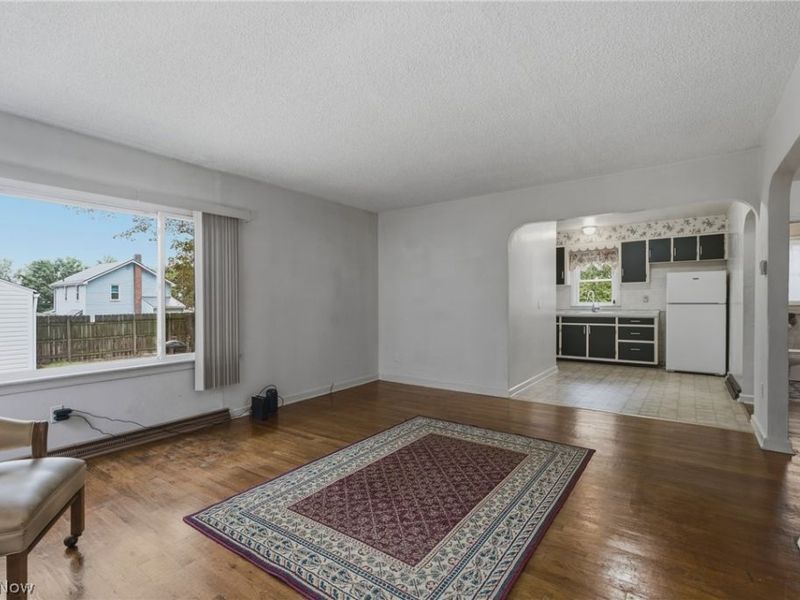 782 Saxon Avenue, Akron, OH 44314 Photo 9