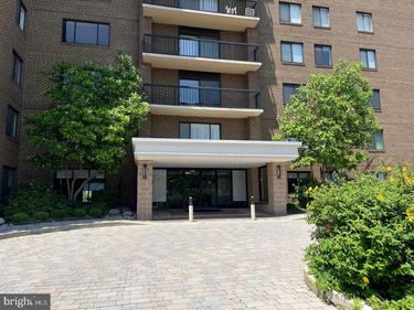 200 N PICKETT STREET , Unit 403, ALEXANDRIA, VA 22304