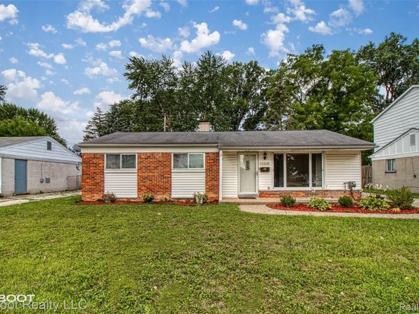 32339 Chalfonte Drive , Warren, Mi 48092