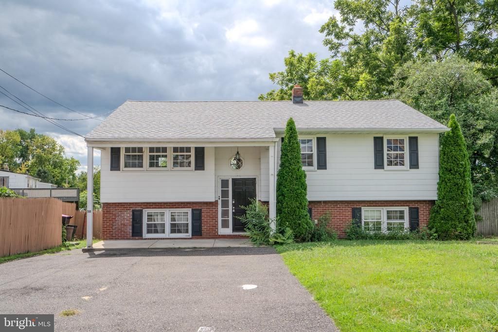 50 E Landing Road, Blackwood, NJ 08012 Main Photo