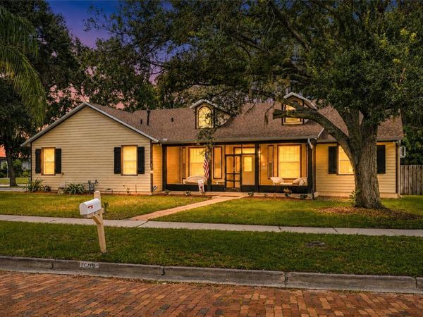 502 PALM DRIVE , WINTER GARDEN, FL 34787