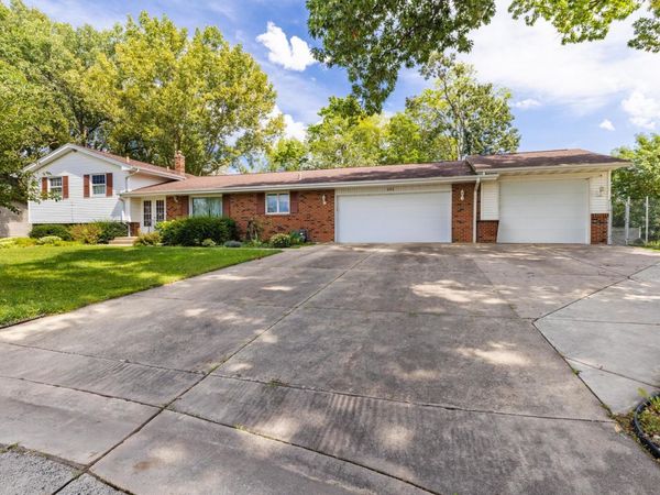 203 Wood Road , Rockford, IL 61107