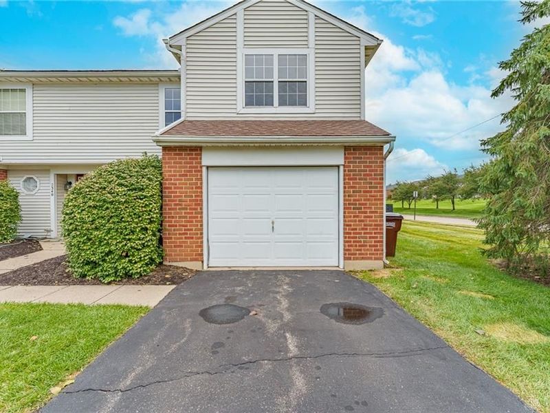 2342 Raider Drive, Fairborn, OH 45324 Photo 2