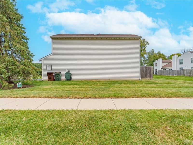 2342 Raider Drive, Fairborn, OH 45324 Photo 3