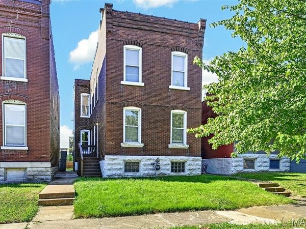 3438 Dunnica Avenue , St Louis, MO 63118