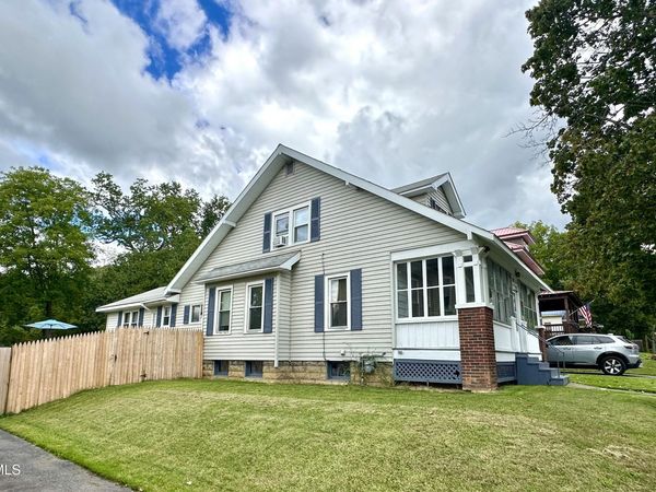 27 Center Street, Palatine Bridge, NY 13428