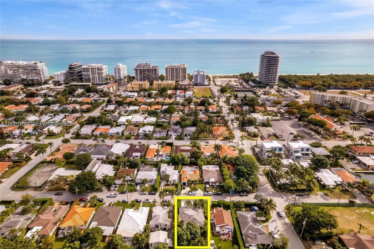 8818 Carlyle Ave , Surfside, FL 33154 Photo