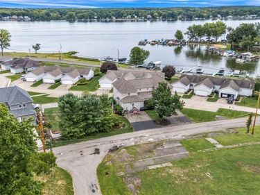 1909 Craig Drive, Lake Milton, OH 44429