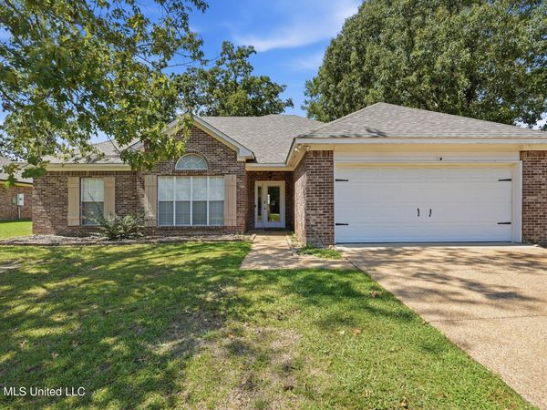 1015 Riverchase North Drive, Brandon, MS 39047
