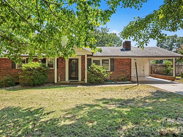 3932 Yokley Street , Winston Salem, NC 27107