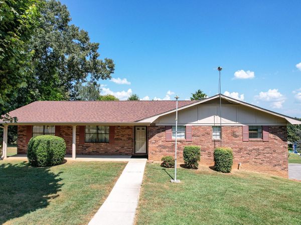 4511 Birchwood Circle, Morristown, TN 37814