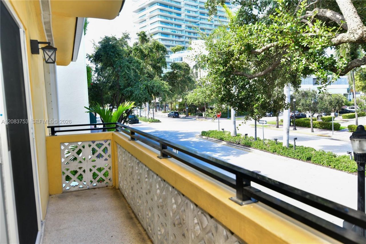 65 Washington Ave, Unit 26, Miami Beach, FL 33139 Photo