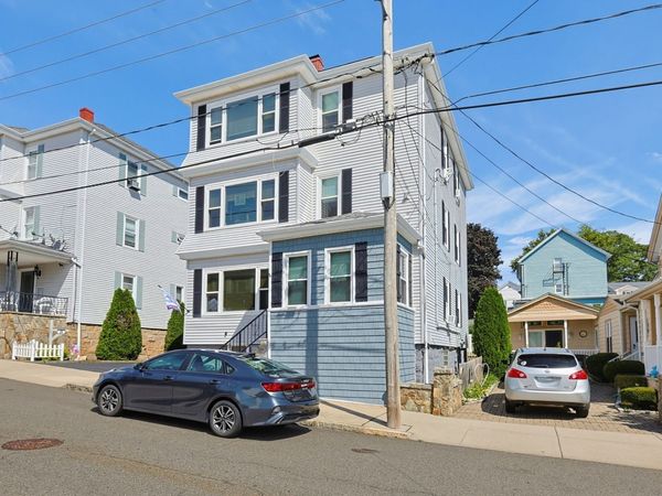 88 Arizona St, Fall River, MA 02723