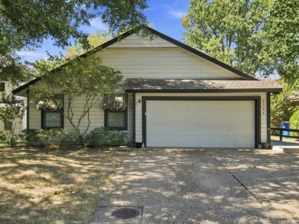 9204 S Maplewood Avenue , Tulsa, OK 74137