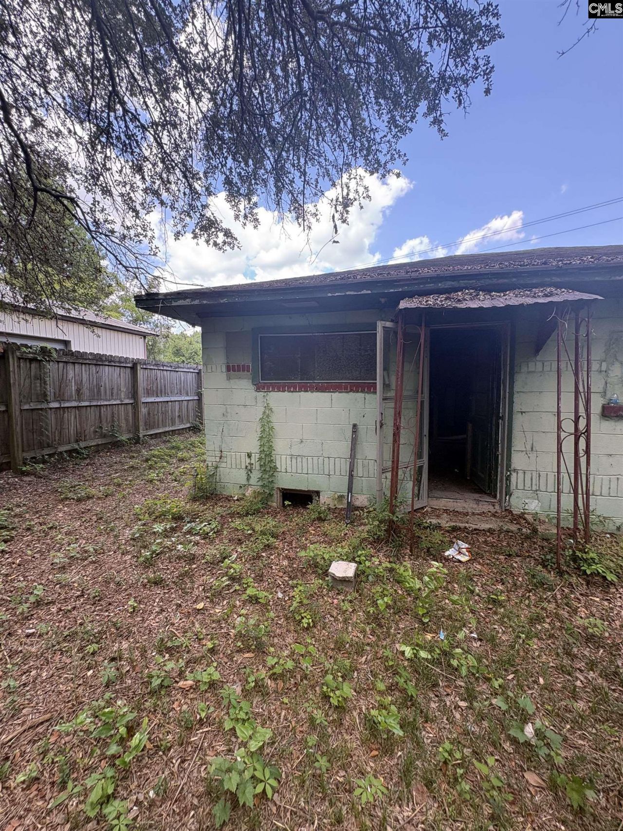 2805 Leaphart Road Photo 13