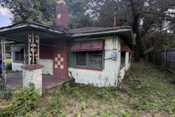 2805 Leaphart Road photo 4