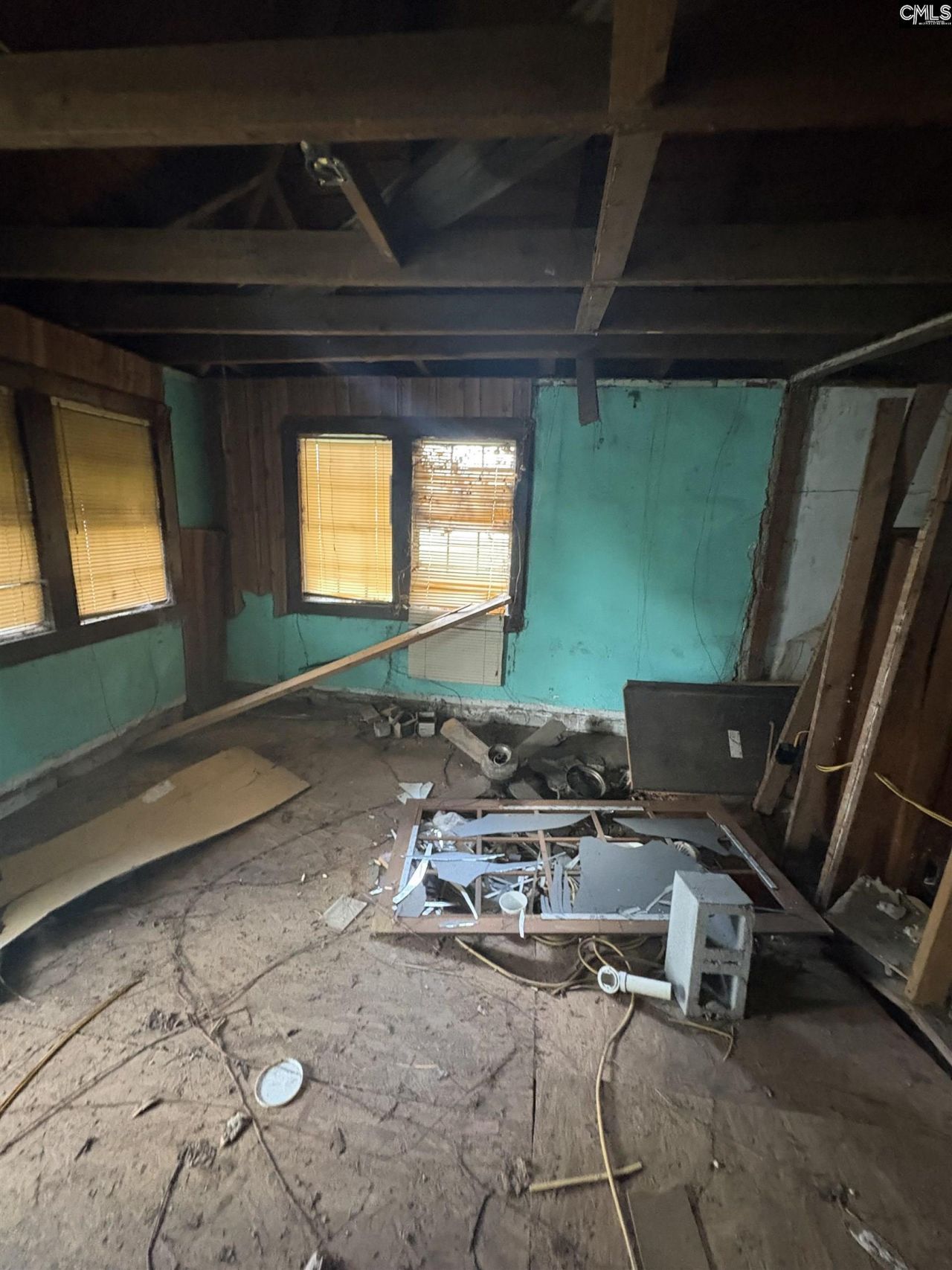 2805 Leaphart Road Photo 9