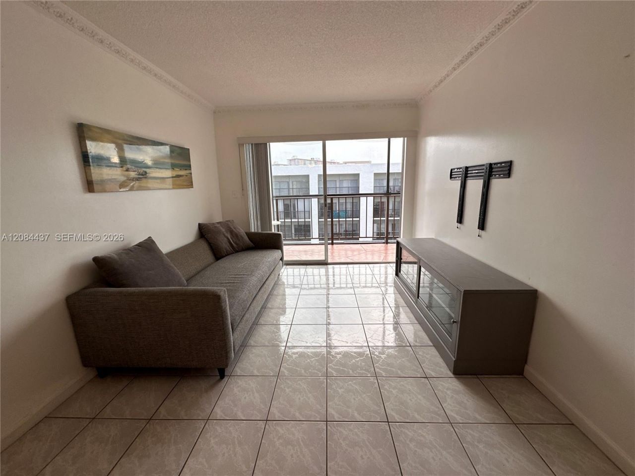 201 178th Dr, Unit 527, Sunny Isles Beach, FL 33160 Photo