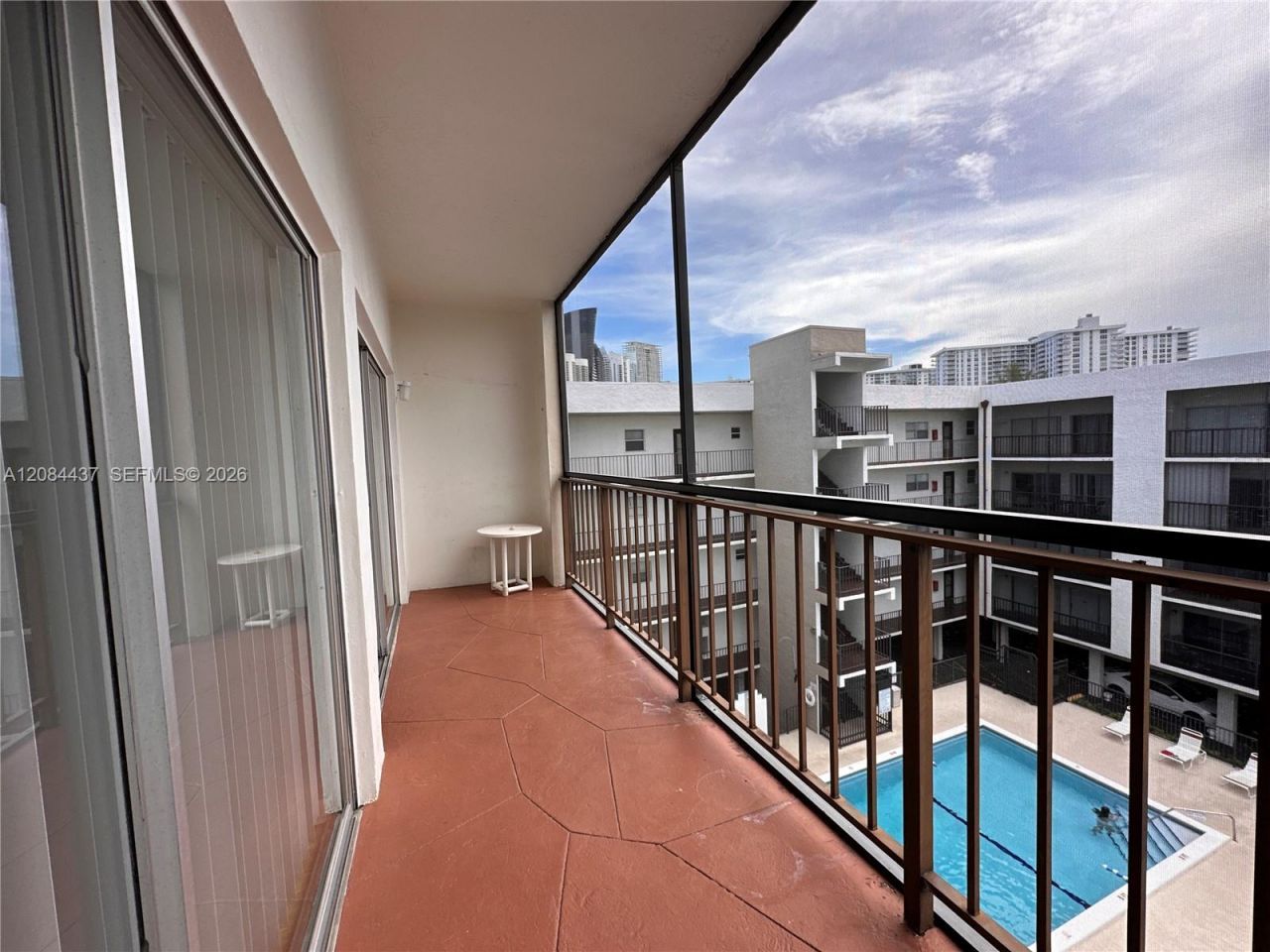 201 178th Dr, Unit 527, Sunny Isles Beach, FL 33160 Photo