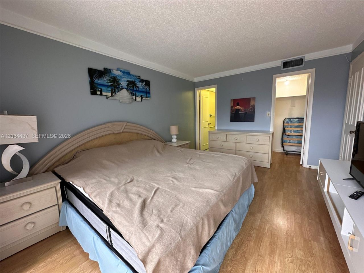 201 178th Dr, Unit 527, Sunny Isles Beach, FL 33160 Photo