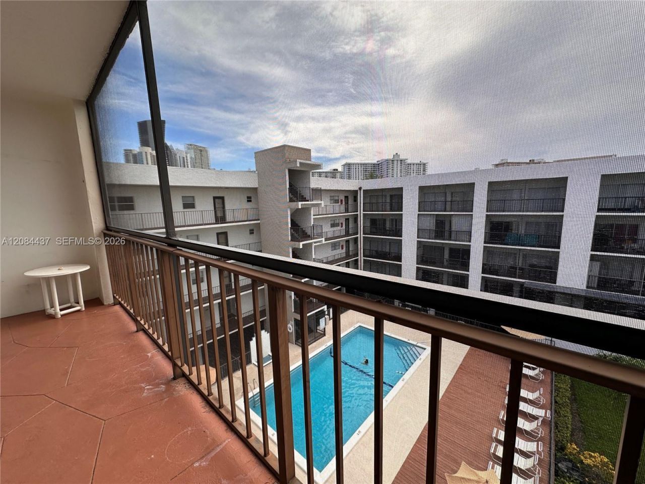 201 178th Dr, Unit 527, Sunny Isles Beach, FL 33160 Photo