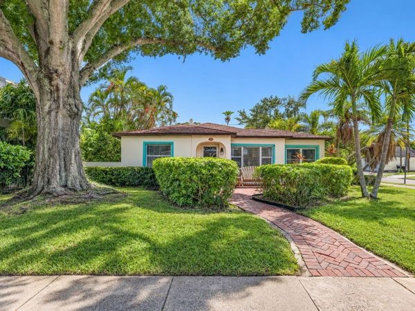 206 17TH AVENUE NE, ST PETERSBURG, FL 33704