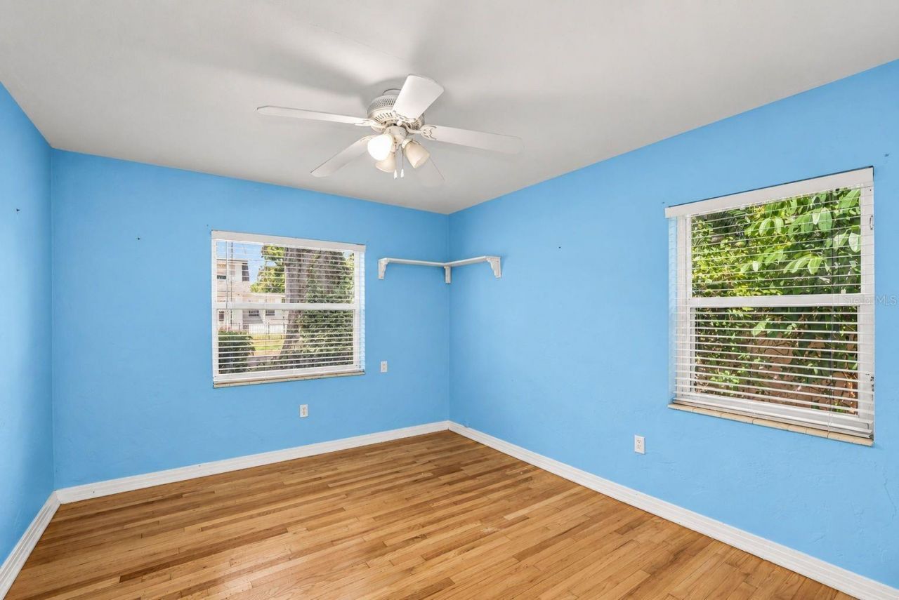 206 17th Avenue Ne, Saint Petersburg, FL 33704 Photo