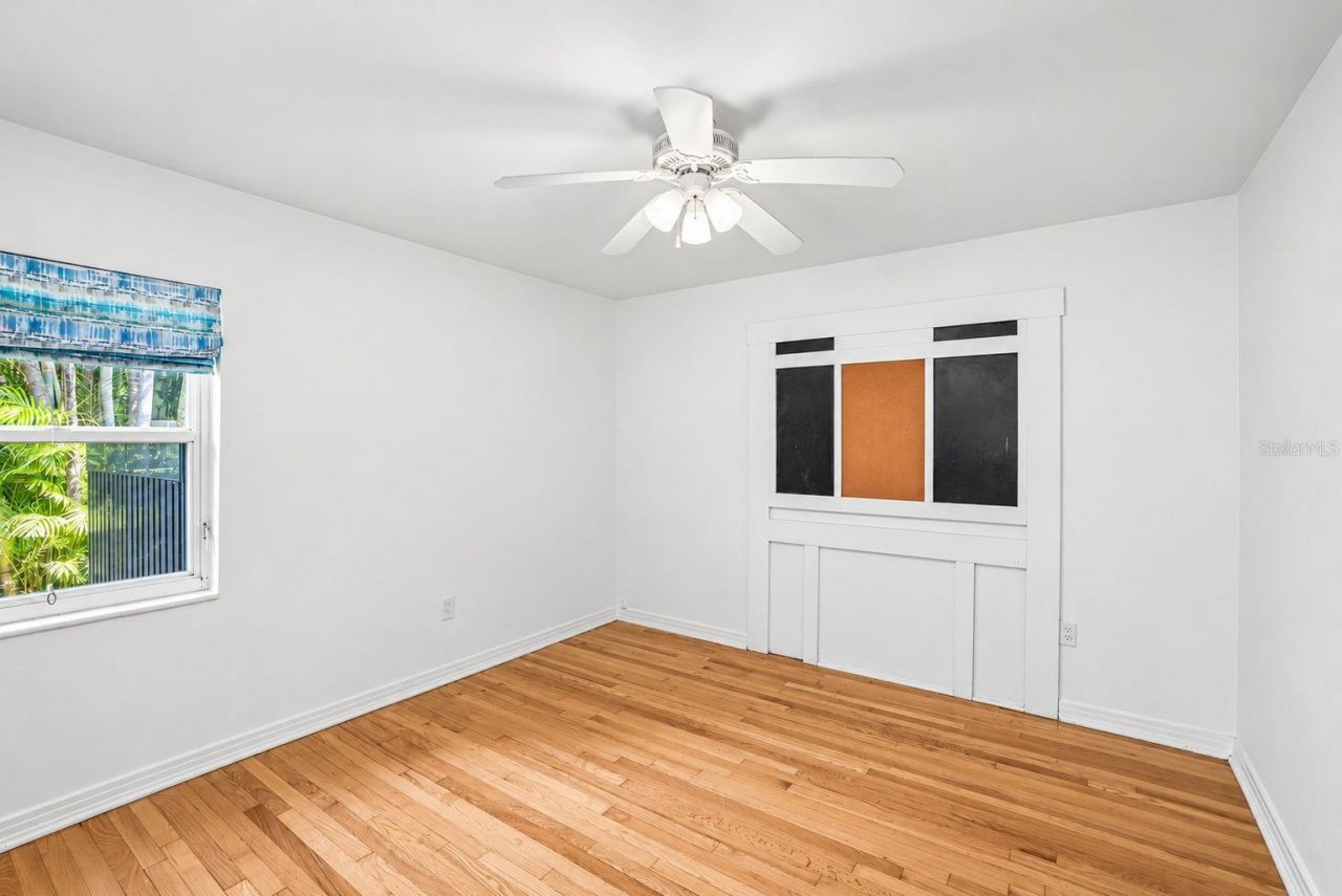 206 17th Avenue Ne, Saint Petersburg, FL 33704 Photo