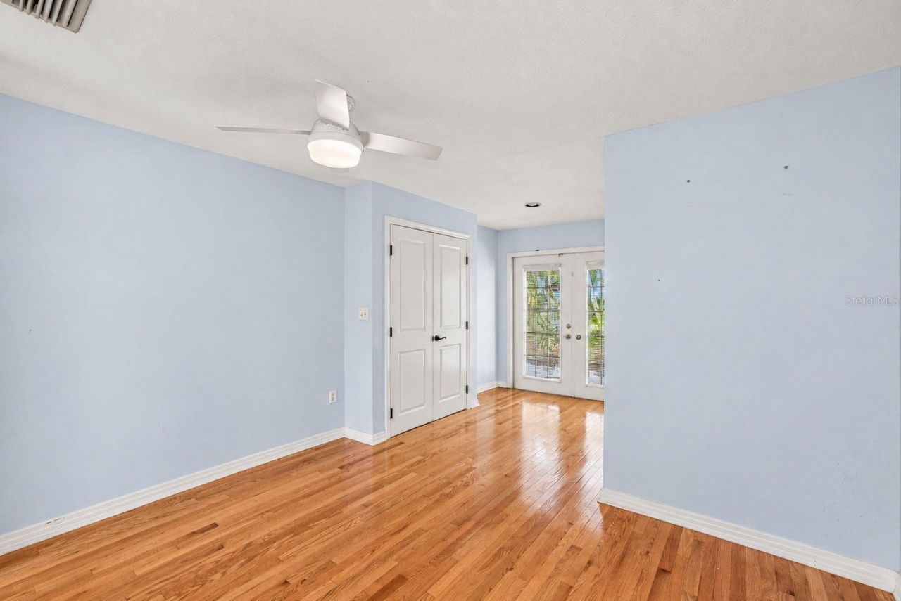 206 17th Avenue Ne, Saint Petersburg, FL 33704 Photo