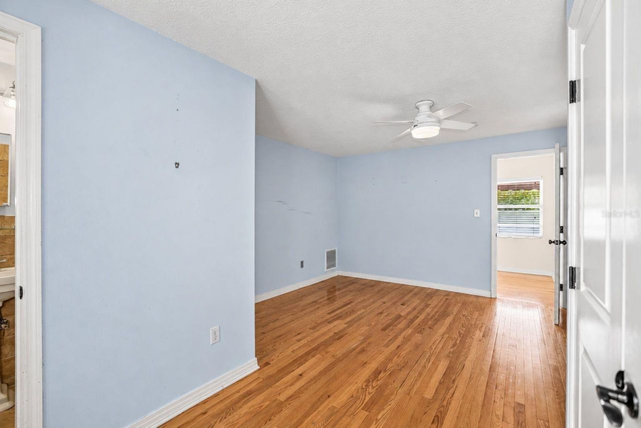 206 17th Avenue Ne, Saint Petersburg, FL 33704 Photo