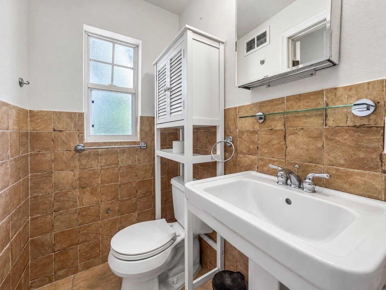 206 17th Avenue Ne, Saint Petersburg, FL 33704 Photo