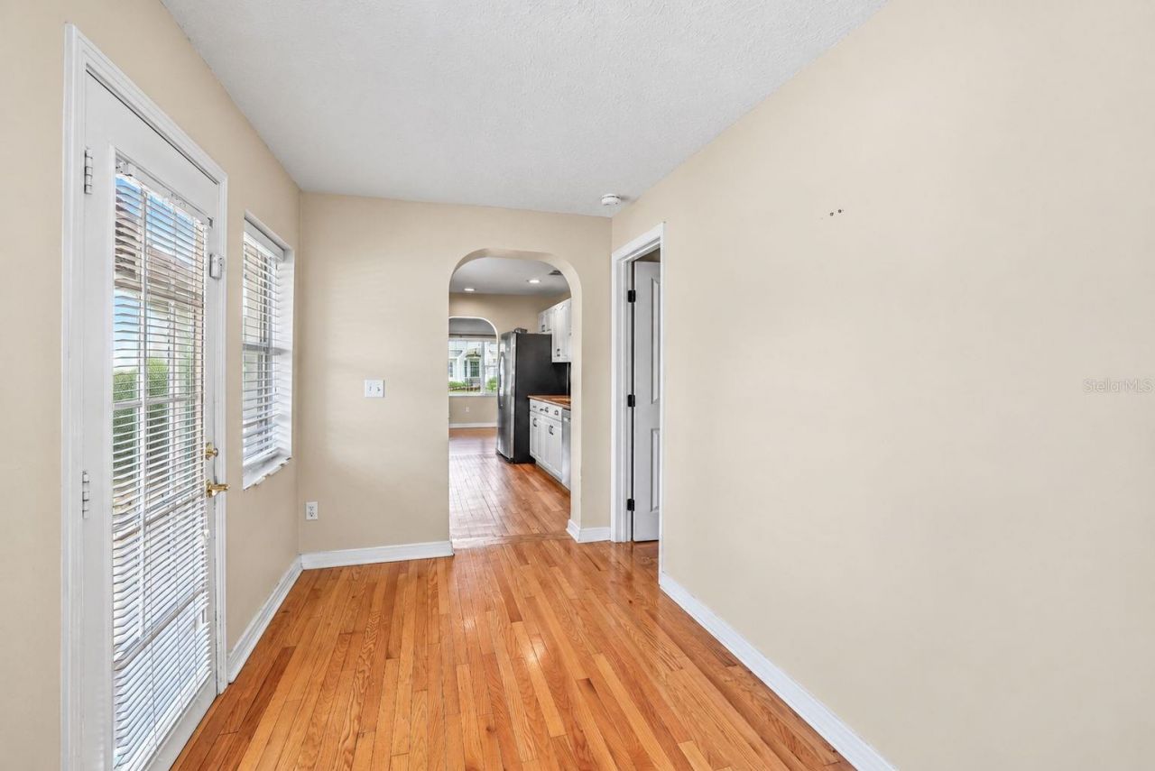 206 17th Avenue Ne, Saint Petersburg, FL 33704 Photo