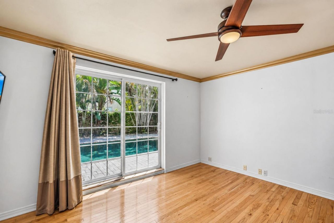 206 17th Avenue Ne, Saint Petersburg, FL 33704 Photo