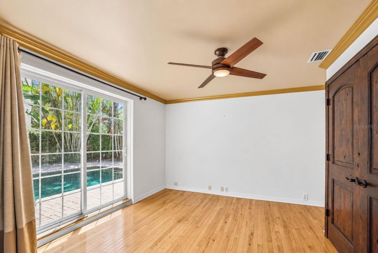 206 17th Avenue Ne, Saint Petersburg, FL 33704 Photo